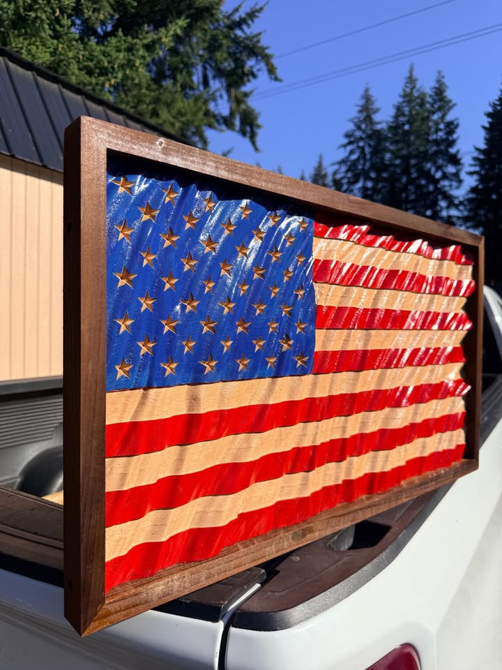 Traditional Wavy American Flag